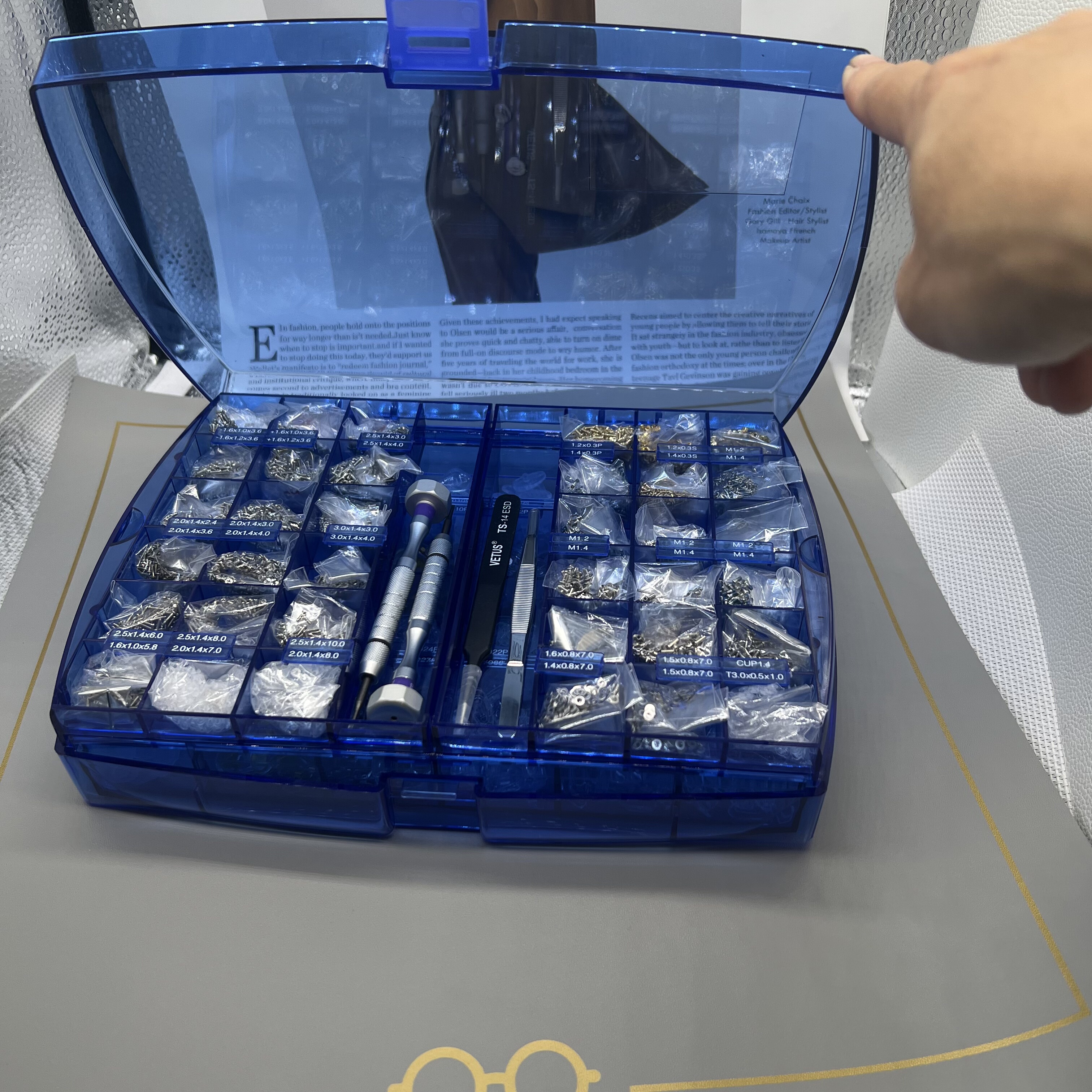 眼镜附件套装眼镜硅胶鼻托螺丝双胶塞眼镜维修集合套装大蓝盒批发,ZIPPO/瑞士军刀/眼镜,眼镜鼻托,淘宝优惠券,粉丝福利购,淘宝优惠卷