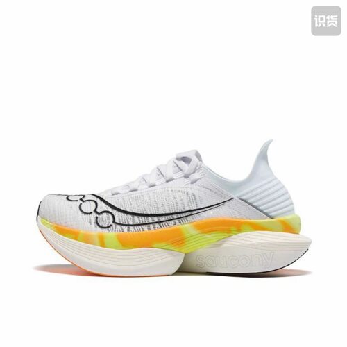 Saucony/索康尼 Endorphin啡翼 2 碳板S30994-130山东ls仓