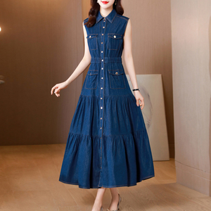 2026年夏季新款无袖背心牛仔连衣裙女夏高腰收腰长款气质蛋糕长裙