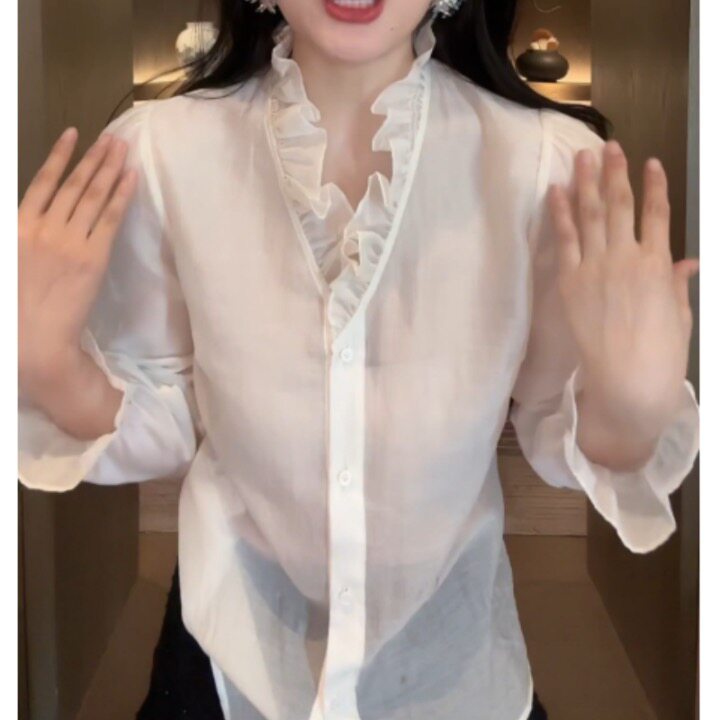 万搭打底设计感木耳边V领衬衫女秋冬新款内搭百搭气质纯色上衣