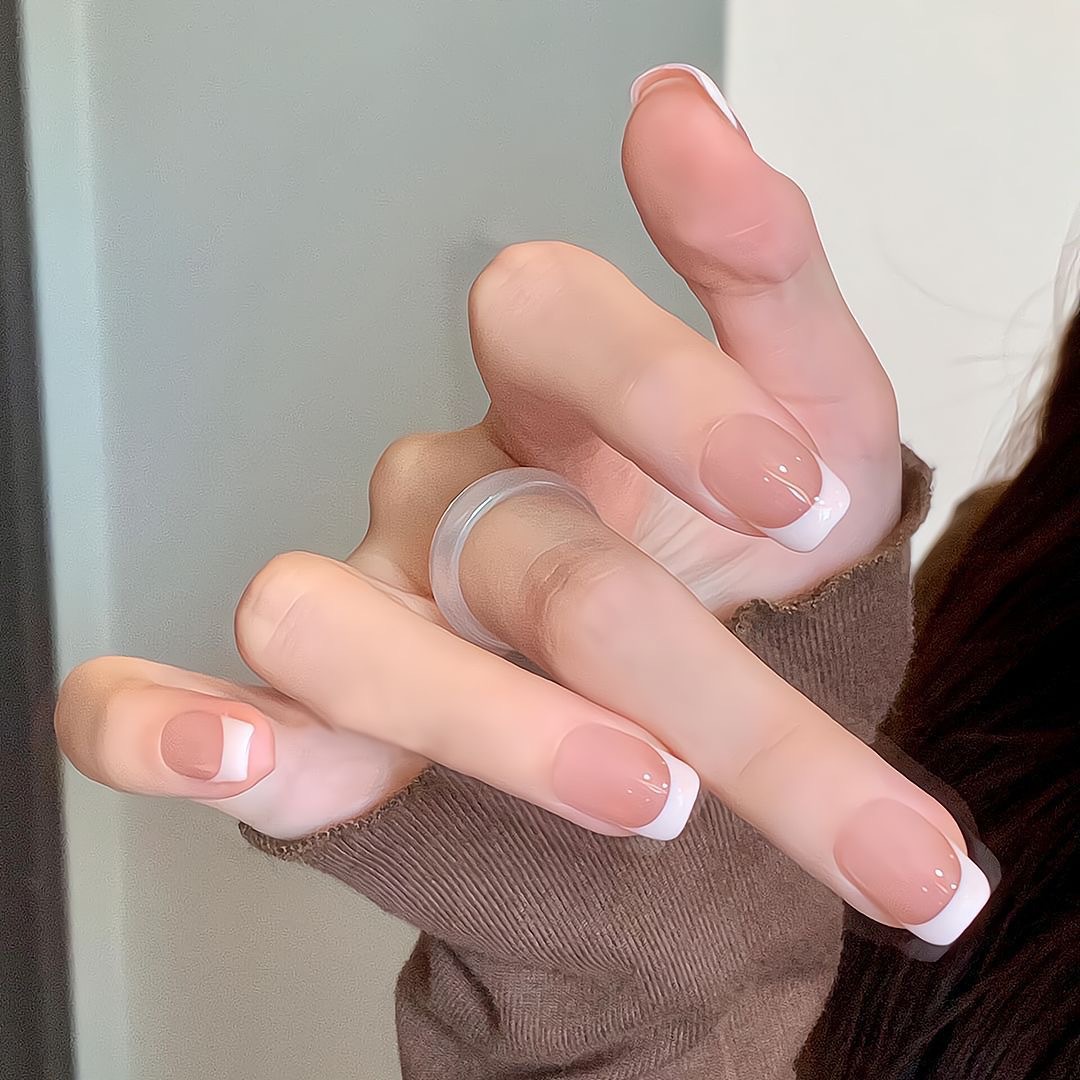 裸色清透气质美甲穿戴甲短款梯形