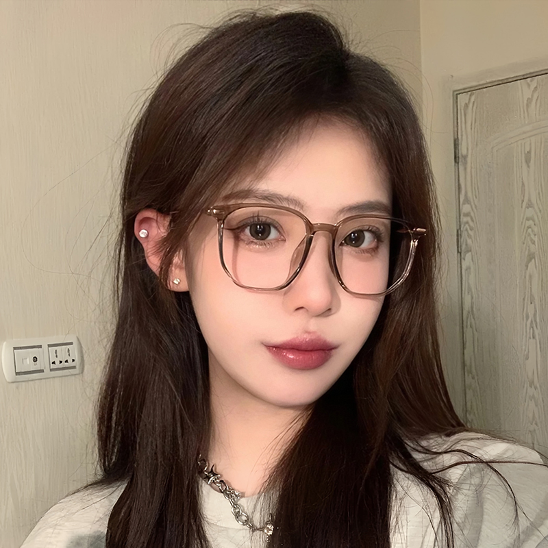 大方框超轻近视女可配度数散光素颜眼镜网红款韩系钛架眼睛高级感