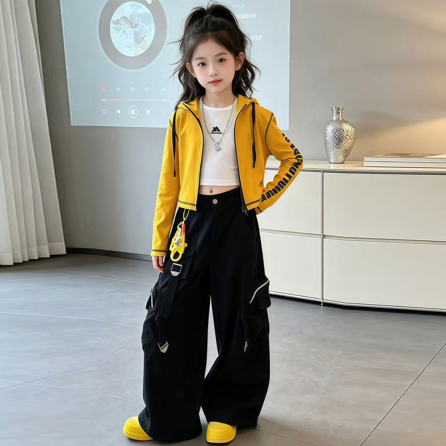 女童裤子工装裤春秋季2026新款儿童春装洋气初中生休闲直筒阔腿裤图片