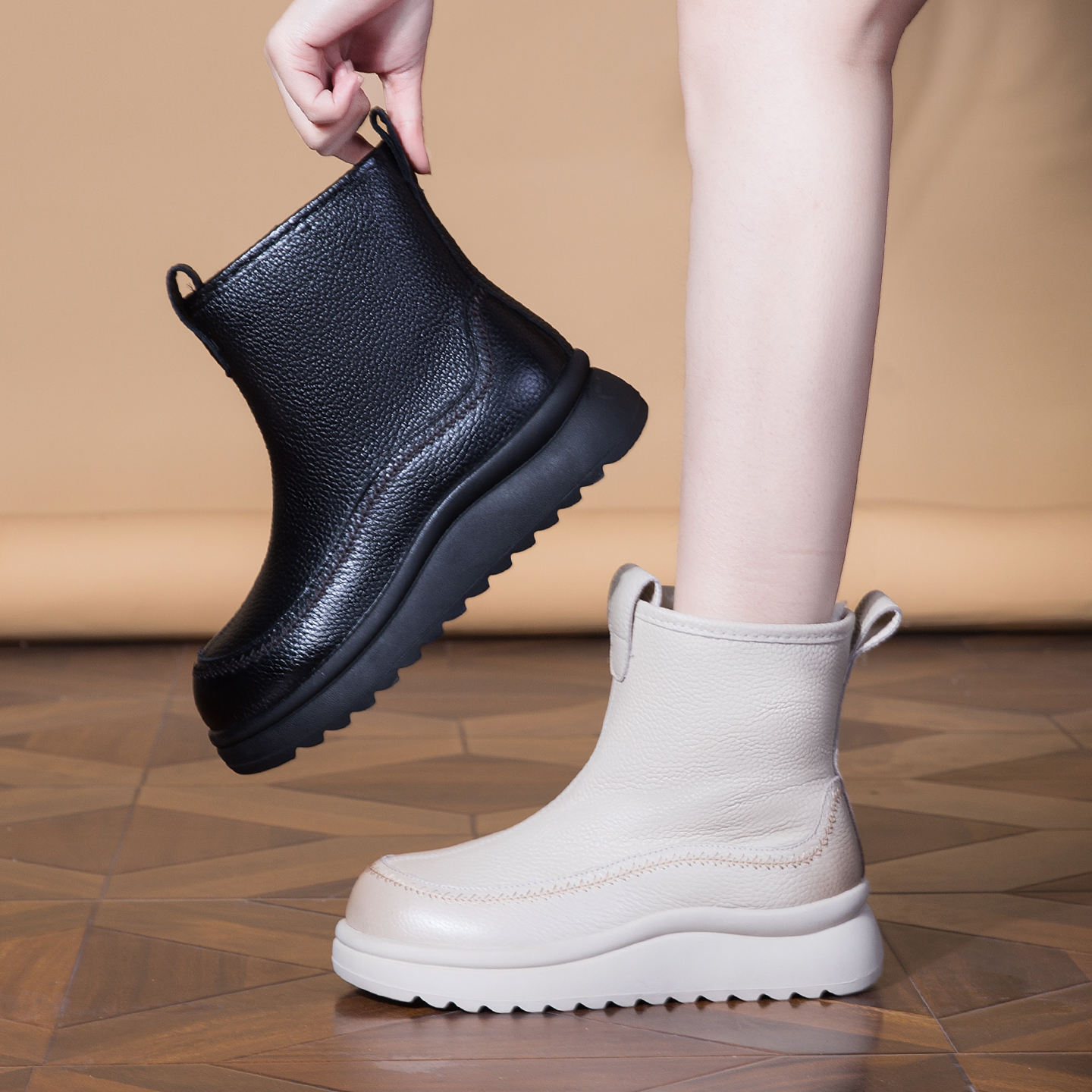 女士2025新款雪地靴冬季加绒加厚