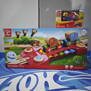 Hape木制轨道丛林音乐电动火车轨道小镇运输收纳轨道车磁力车礼物