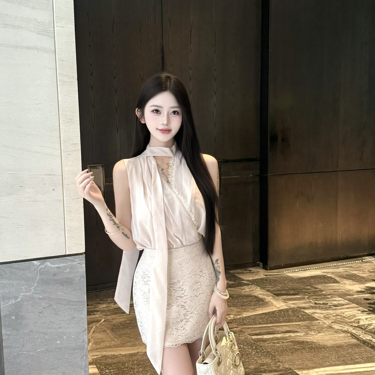 MEI ZI 美姿-26夏上新谁看了都爱纯欲系气质女神飘带上衣小衫9660