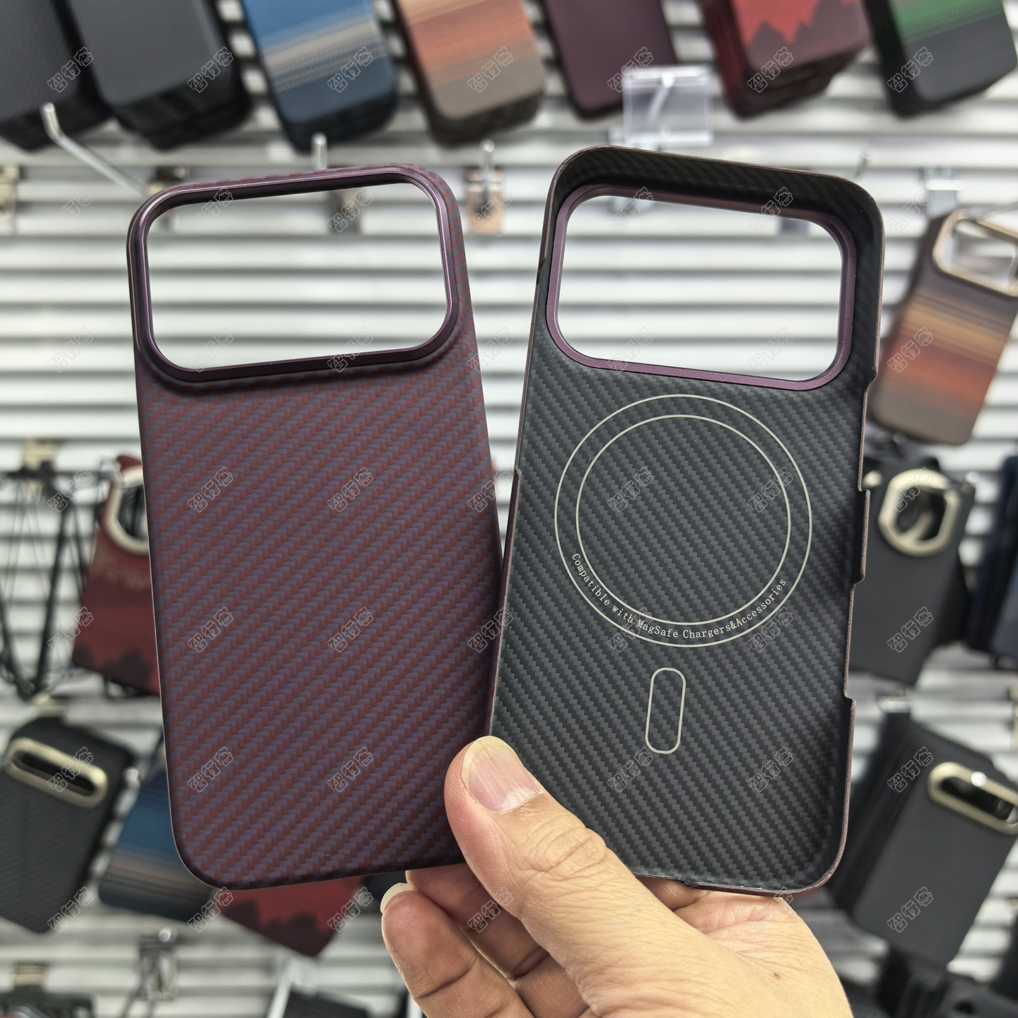 适用iPhone18Pro超轻薄凯夫拉碳纤维苹果18ProMax磁吸商务手机壳