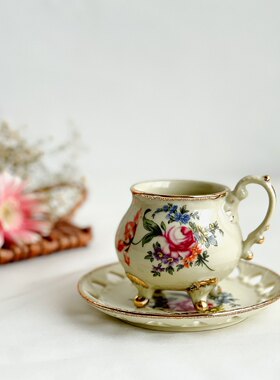 绝美 复古宫廷风四足花卉大肚杯爱心缕空擦金咖啡杯特别四脚杯碟