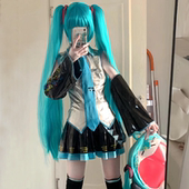 初音未来假发cos服MIKU公式 服漆皮cosplay未来动漫JK套装 c服女二