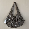 Large classic brown leopard print without logo