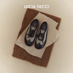 LUCIA TACCI26春夏新品牛皮帆布拼接英伦风布洛克雕花增高休闲鞋