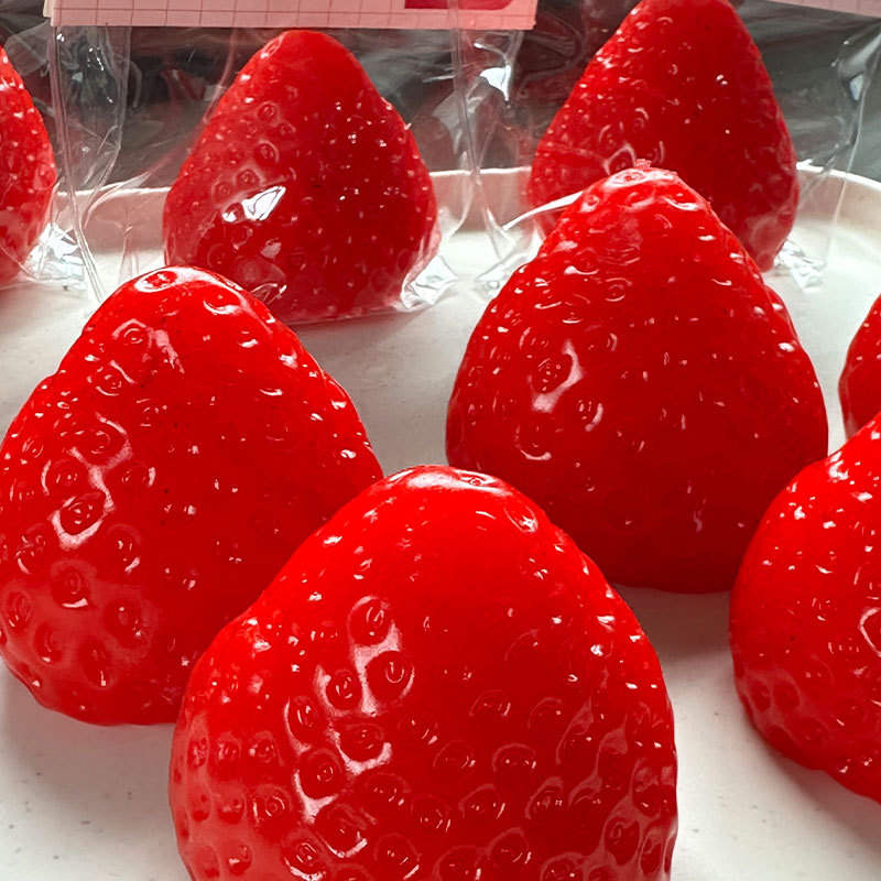 【一颗可以捏的草莓】大草莓水晶草莓解压仿真大号捏捏乐慢回弹