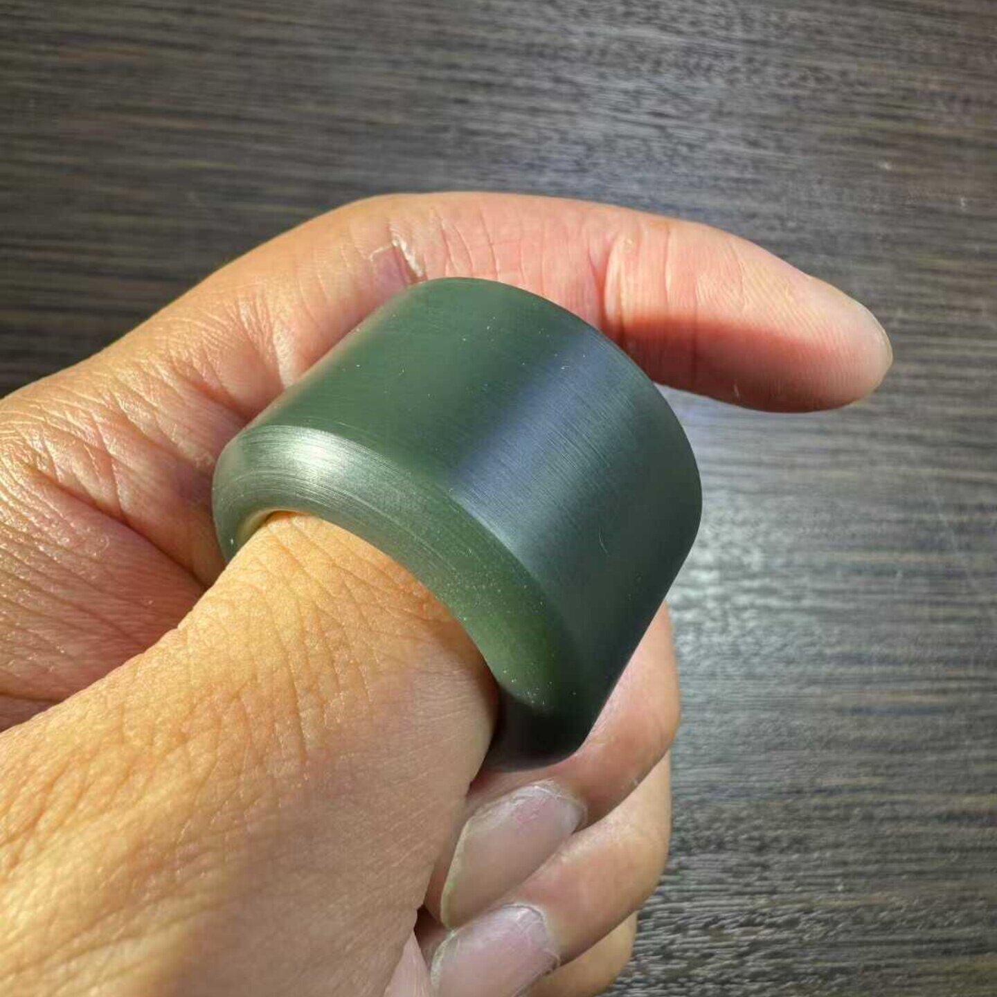 定金工厂原料扳指戒指黄绿带皮析木河磨玉籽料椴树林和田玉定制