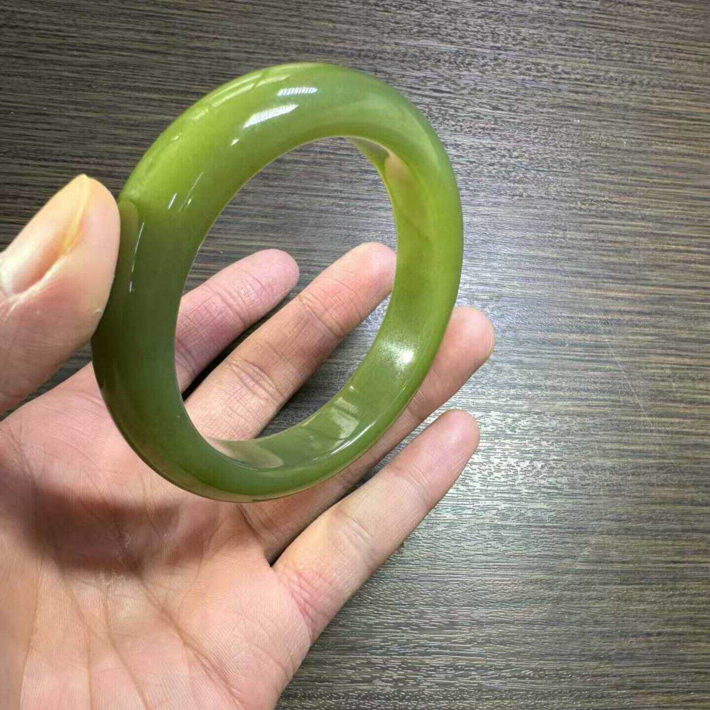 定金工厂沁洒圆圈手镯黄绿带皮析木河磨玉籽料椴树林和田玉定制