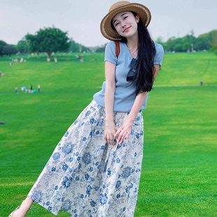 穿搭一整套小个子韩系减龄蓝色冰丝上衣碎花裙两件套装 2025夏装 女