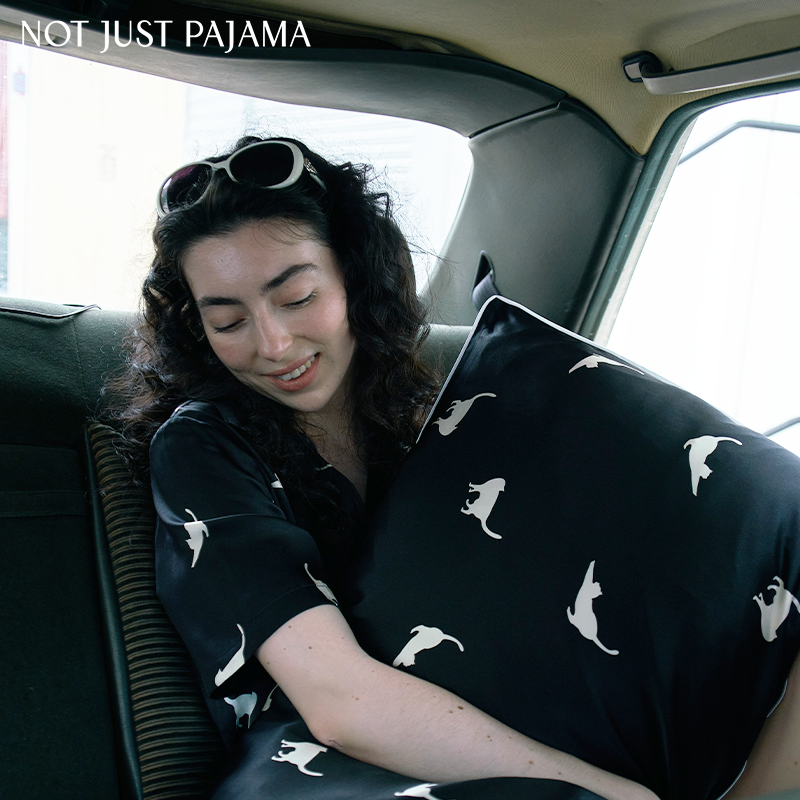 Not Just Pajama Cats系列 真丝枕套桑蚕丝猫咪印花枕巾