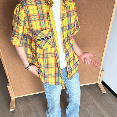 绿色小众领带装饰常规款短袖夏季