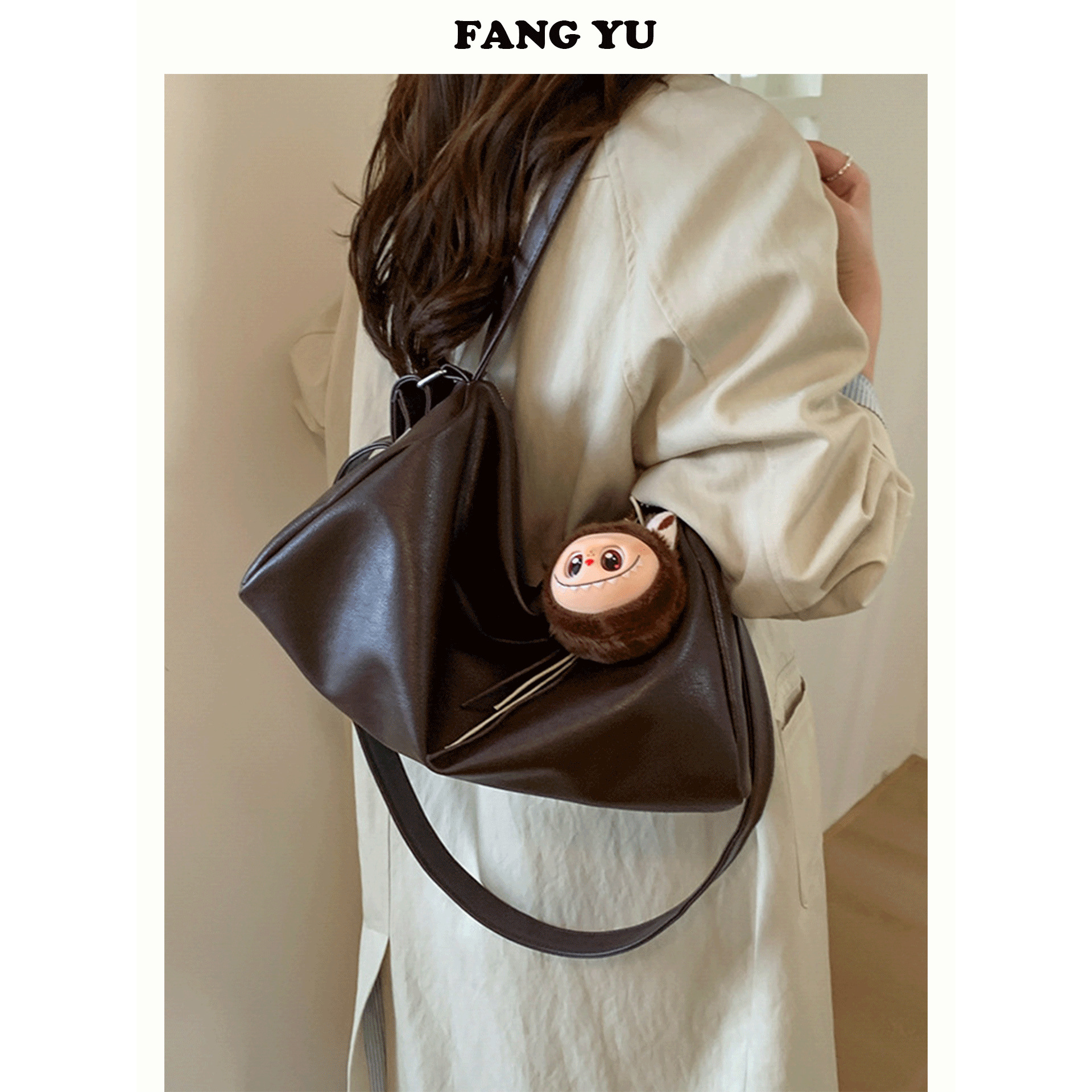 黑色大容量斜挎枕头托特包包