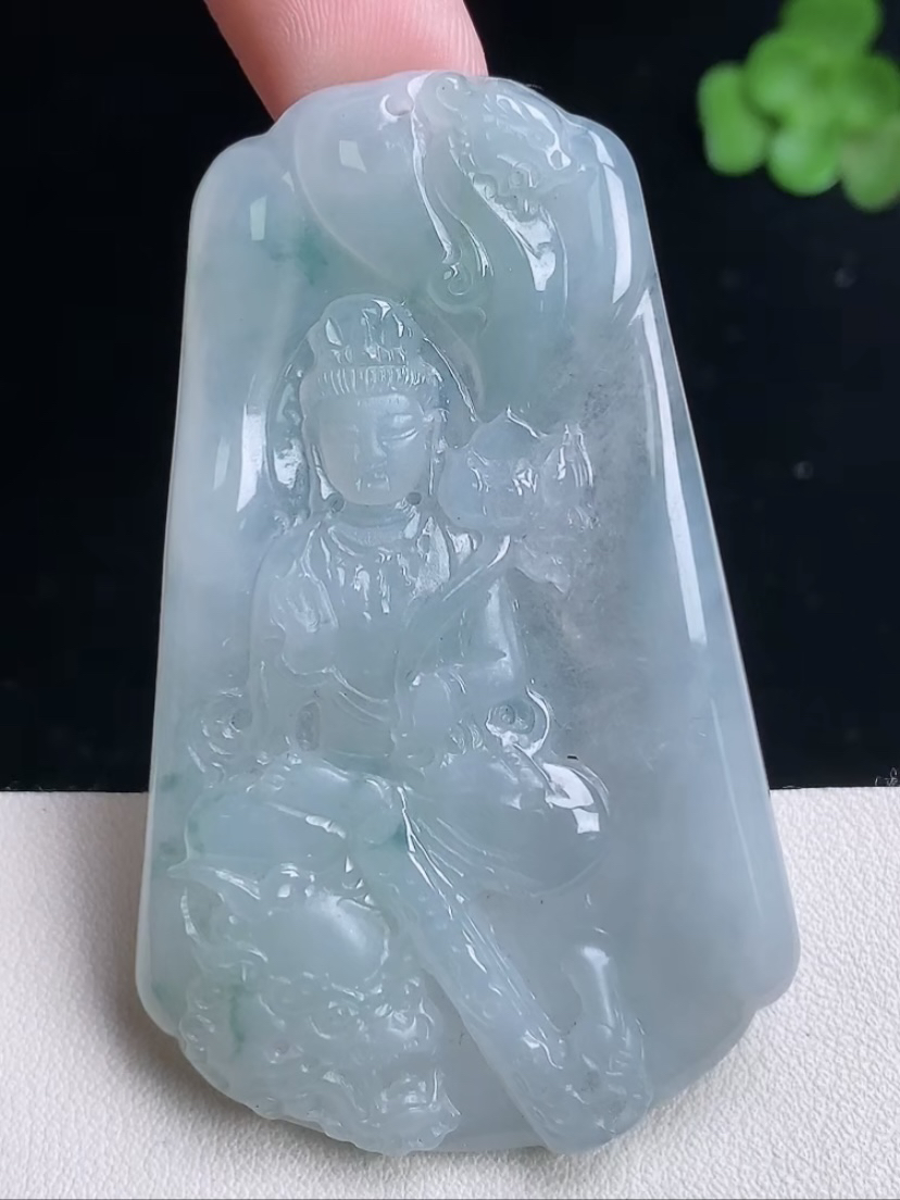 天然A货翡翠 缅甸正品玉坠 冰种飘花文殊菩萨吊坠 生肖兔守护神