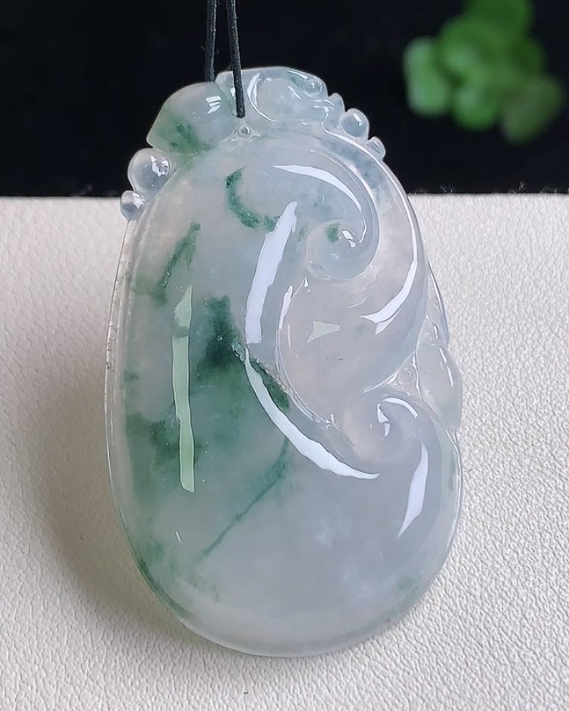 天然A货翡翠 缅甸正品玉坠 冰润飘花如意吊坠