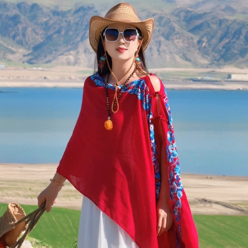 云南新疆草原旅游穿搭套装防晒披肩外搭女民族风茶卡盐湖草帽裙子