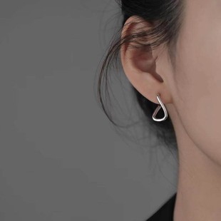 S925纯银不规则耳环扭曲显瘦百搭个性 潮 简约小众设计高级感女时尚
