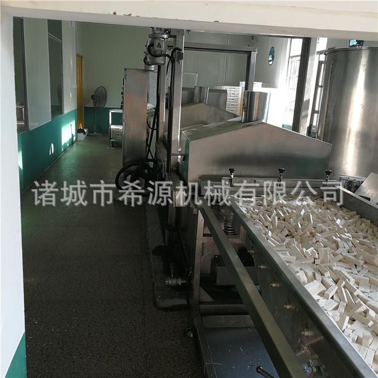 定制槟榔芋条油炸机台 芋条油炸机 10吨荔浦芋油炸流水线
