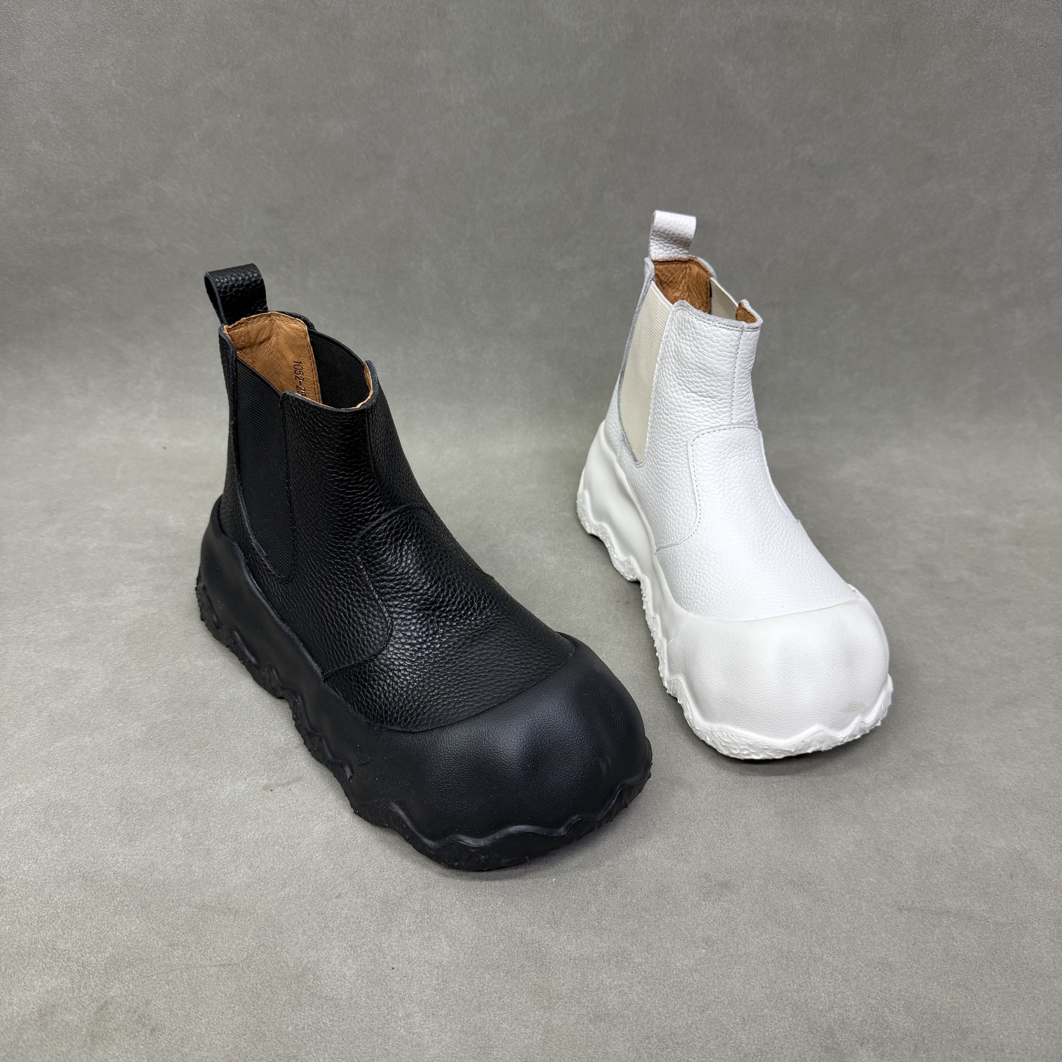 头层牛皮软底一脚蹬冬季棉鞋女厚底舒适加绒皮鞋松紧带简约马丁靴