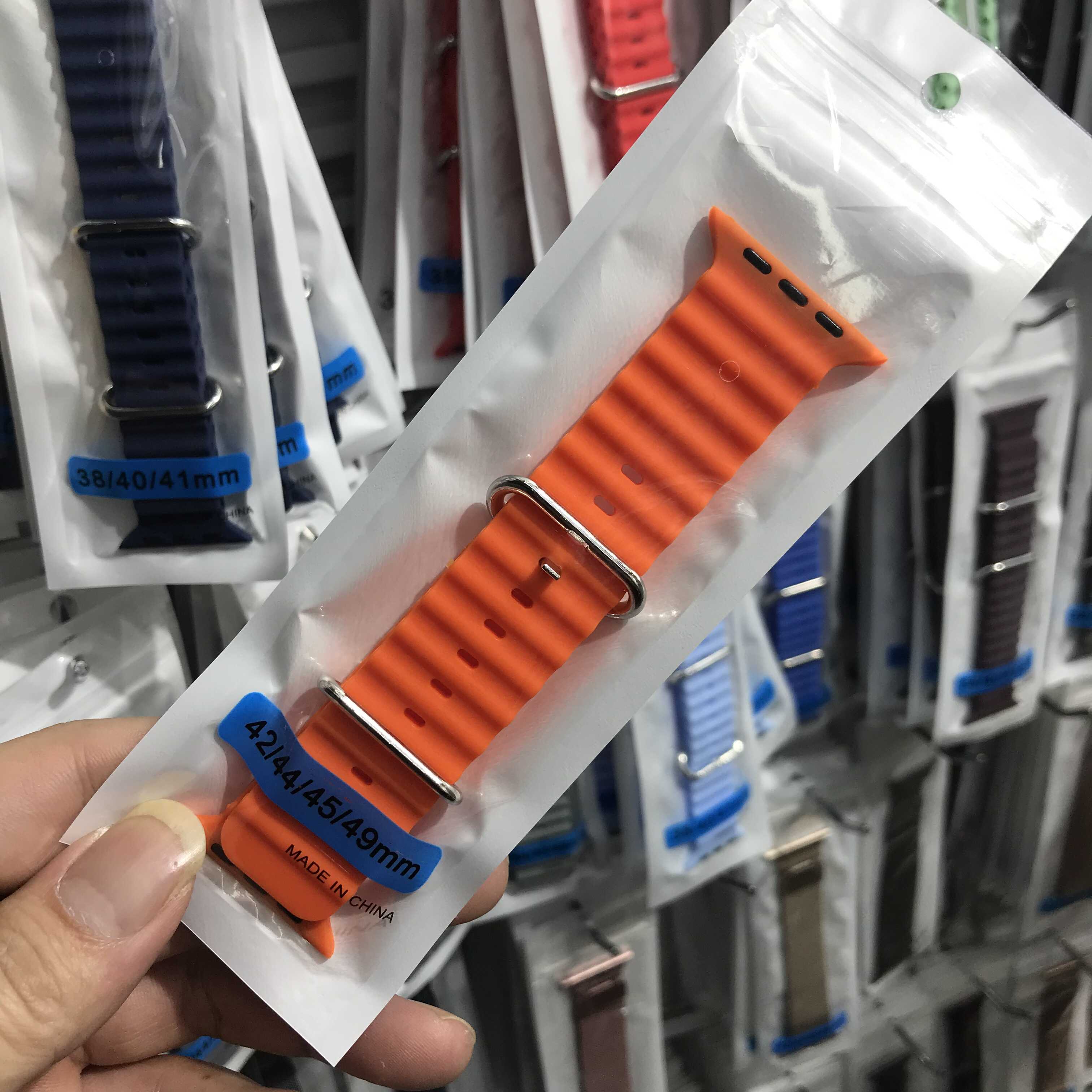 华强北通用iwatch7海洋硅胶表带