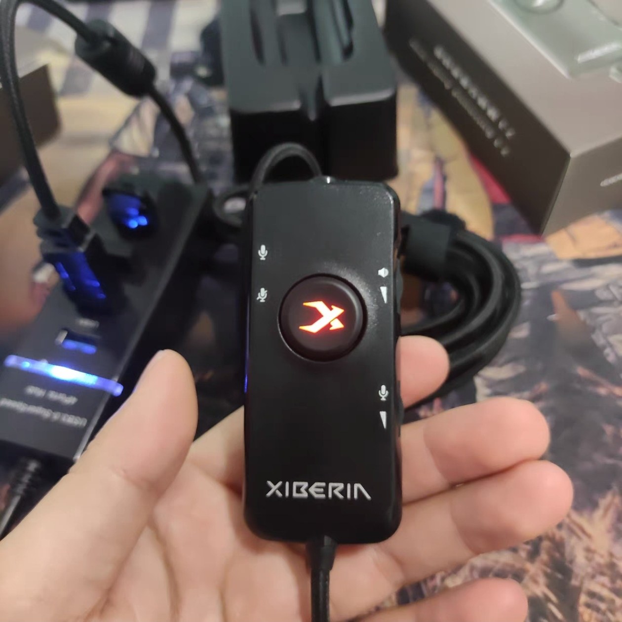 全新未拆xiberia西伯利亚u2游戏耳机外置声卡3.5转usb7.1环绕电脑