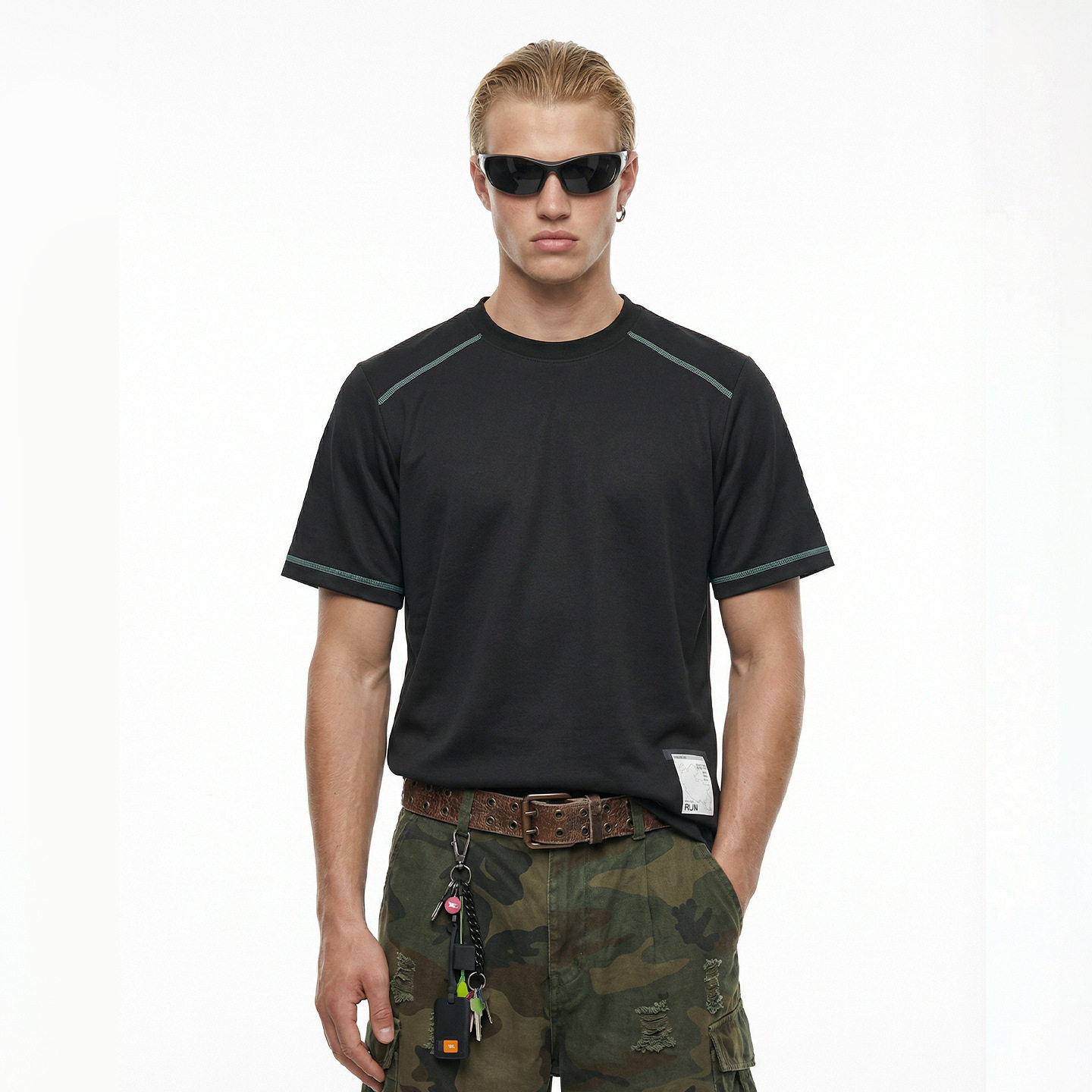 新品美式潮牌宽松T恤情侣上衣运动风男士短袖男长袖黑色短袖t恤