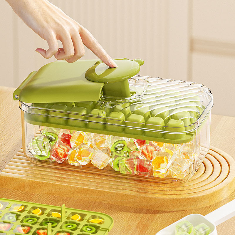 冻冰块模具制冰神器按压冰格冰箱制冰盒家用食品级自制带盖储冰盒