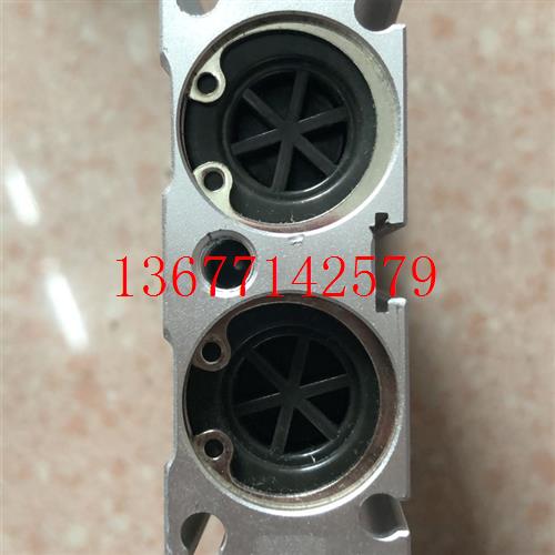 议价全新无包装 原装 气立可 CHELIC 双轴气缸 TD2020 实物拍摄