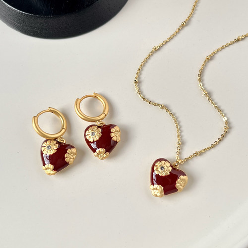 气质红色爱心珐琅耳环项链套装