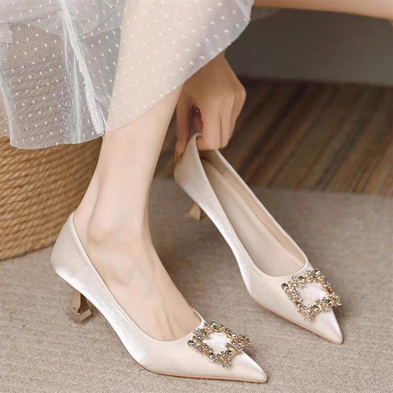 水钻气质小跟3cm中跟5厘米高跟鞋女细跟尖头配裙子单鞋不累脚婚鞋