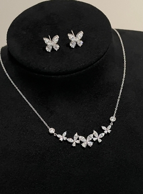 微笑小蝴蝶锦簇钻石项链女925银