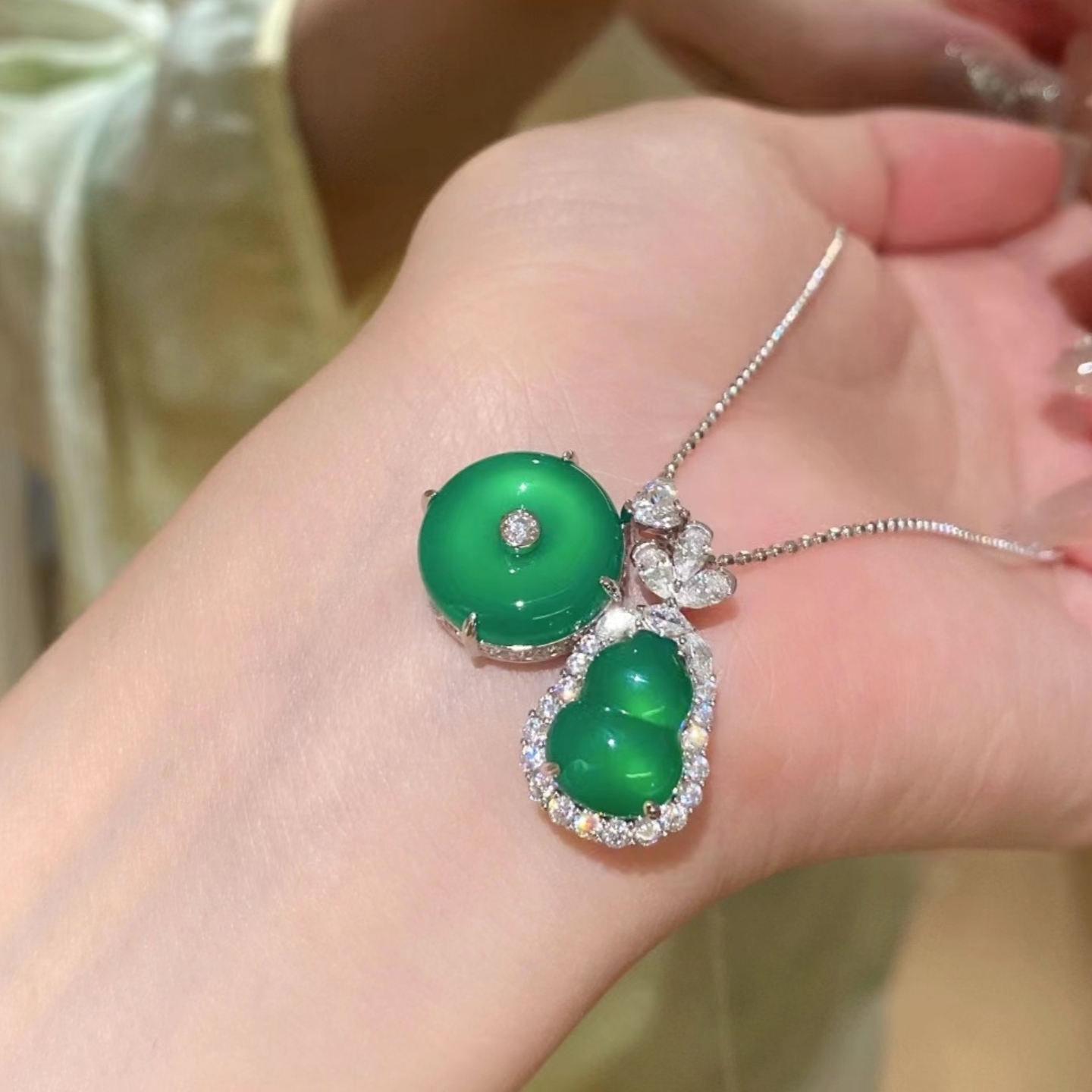 三叶绿玉髓葫芦平安扣吊坠项链女
