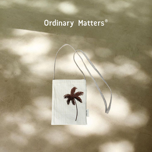 ummroom·OrdinaryMatters椰风气息 椰树图案立体绣花斜挎包