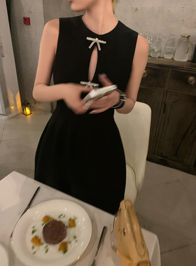 Mas Mash生日裙子女春夏西装礼服裙收腰镂空水钻蝴蝶结背心连衣裙