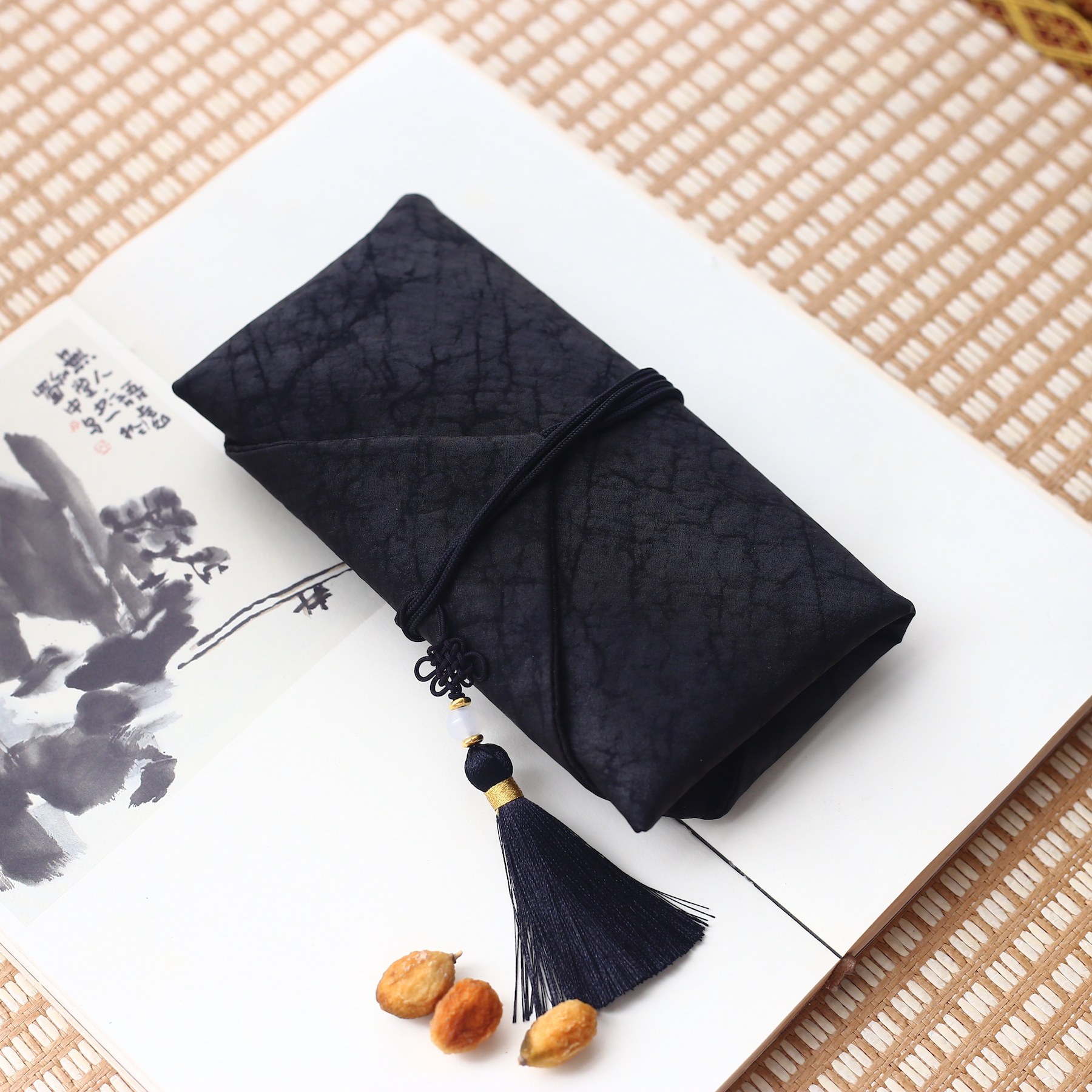 高档桑蚕丝收纳包珠串首饰袋珠宝收纳袋子文玩手串眼镜木梳包装袋,饰品/流行首饰/时尚饰品新,首饰袋,淘宝优惠券,粉丝福利购,淘宝优惠卷