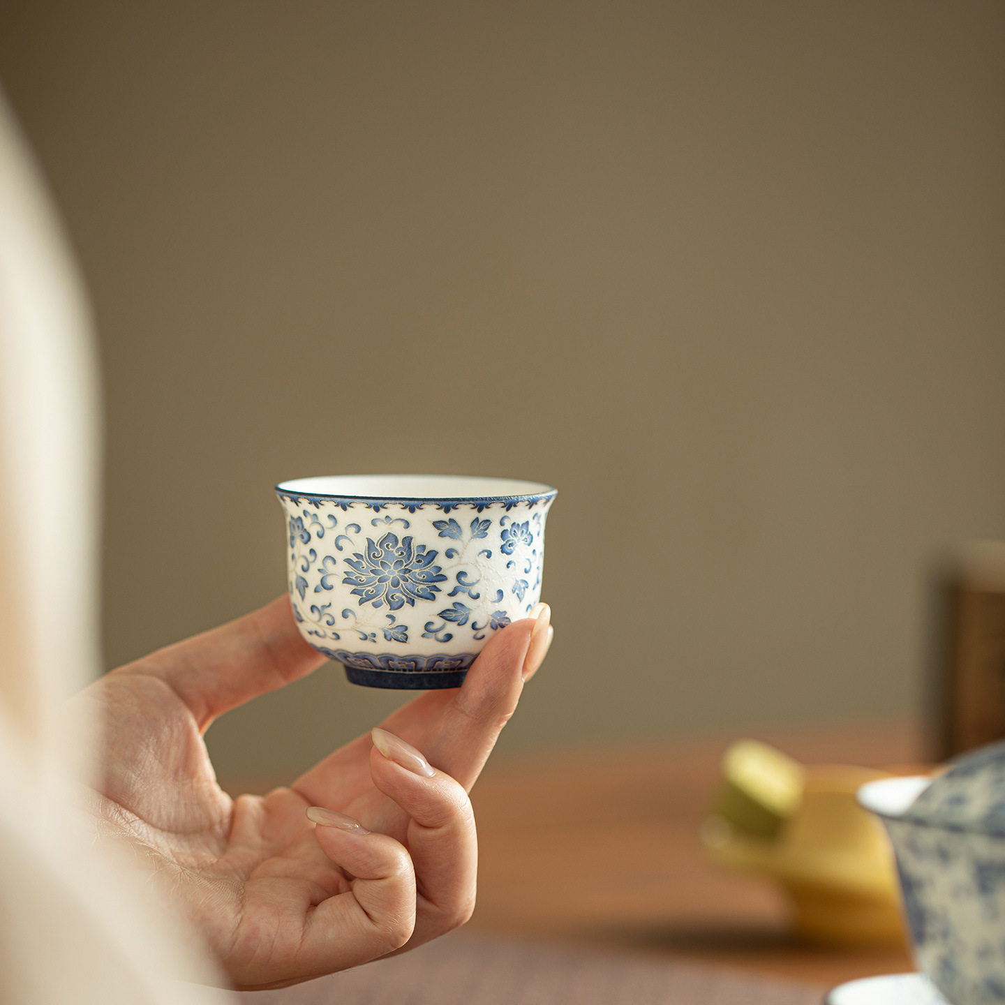 纯手工描银缠枝莲茶杯主人杯客