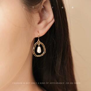 ithree 不规则素圈珍珠耳钩女自制in小众设计感气质温柔心仪耳饰