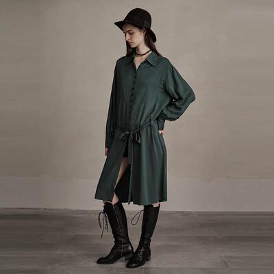 D-HARRY/迪哈利2024冬新款休闲通勤绿色衬衫式连衣裙DH244J97808D