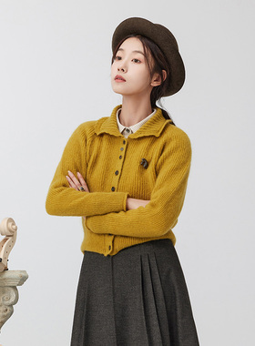 D-HARRY/迪哈利2023冬新款百搭显瘦姜黄色毛织开衫DH234C96702D
