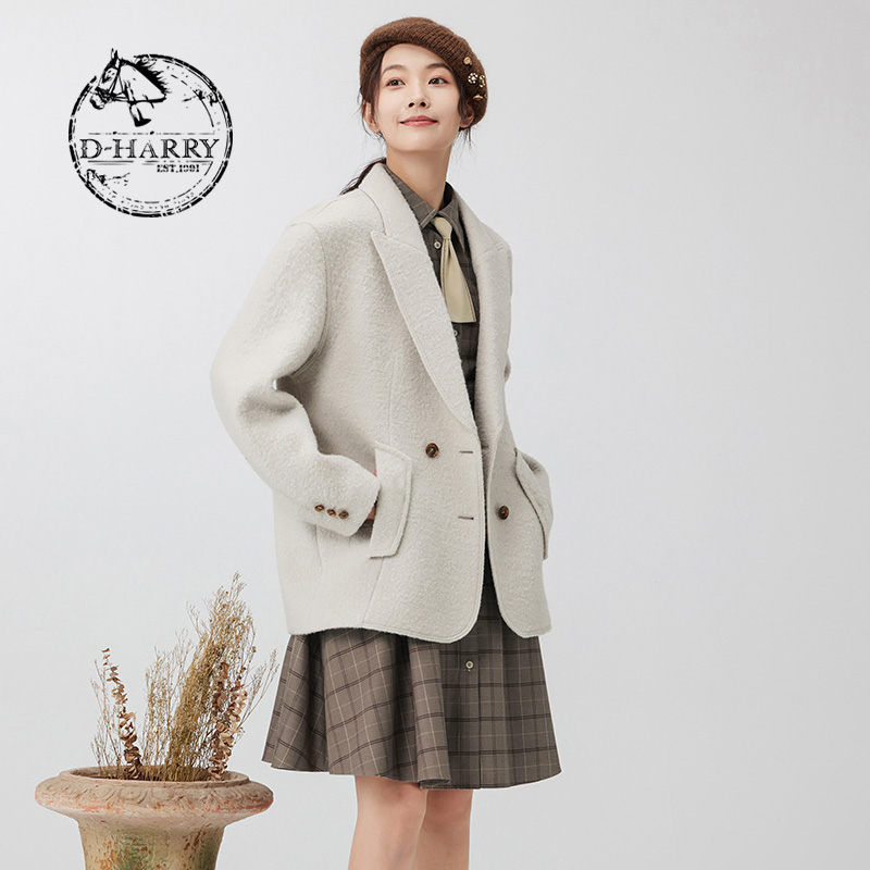D-HARRY/迪哈利2023冬季新款时尚羊毛米白色毛呢外套DH234A96798D