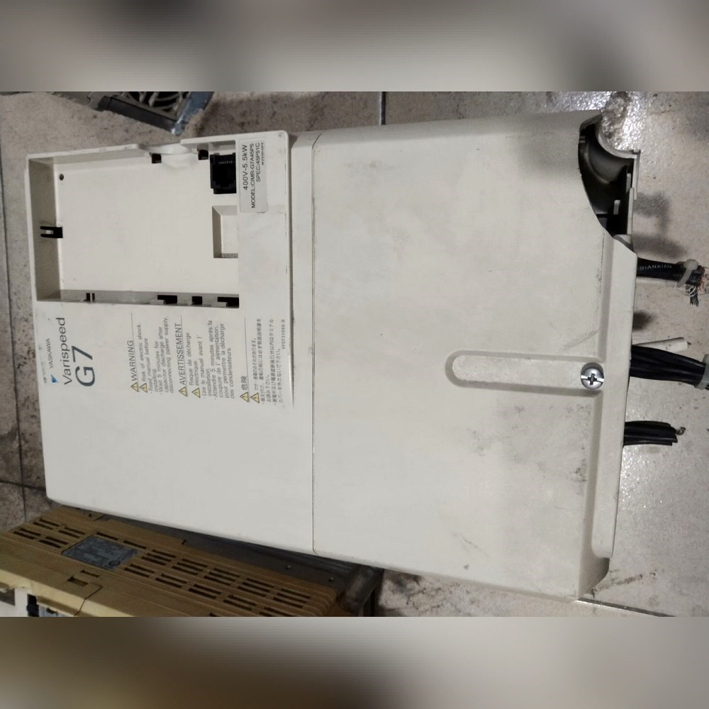 安川CIMR~G7A45R5380v-5.5kw一台 议价