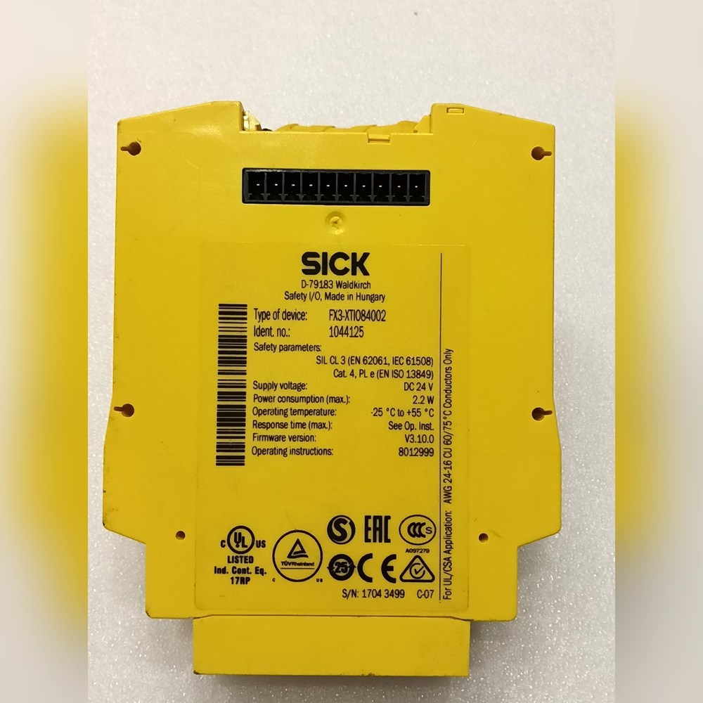 西克安全继电器FX3-XTI084002 议价