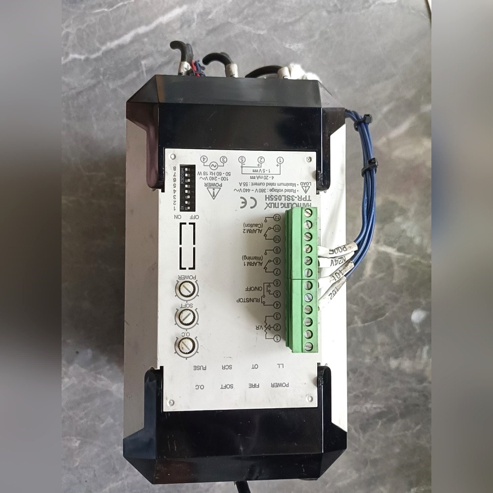 韩荣 TPR-3SL055H电源调节器4台原装进 议价