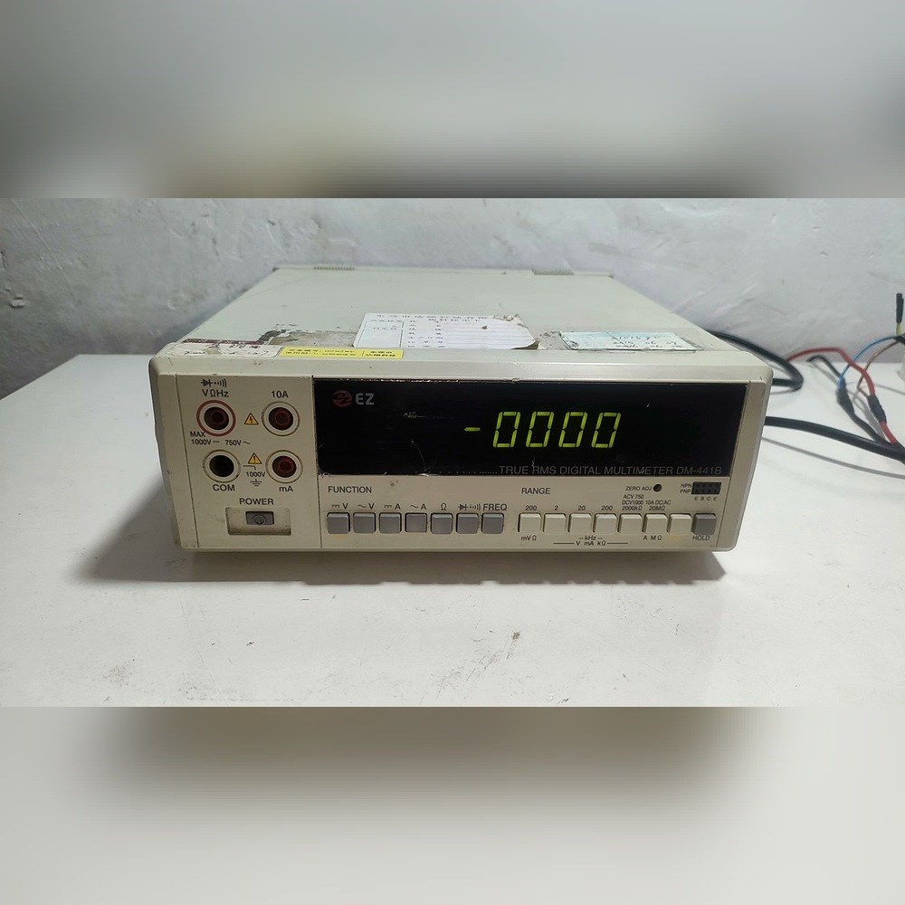 DM-441B 四位半万用表只会试通电如图其它的不懂测试 议价