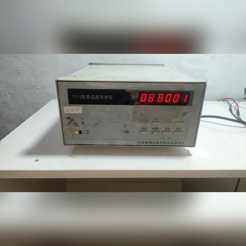 TC-3多路温度测试仪只会试通电如图其它的不懂测试实物 议价